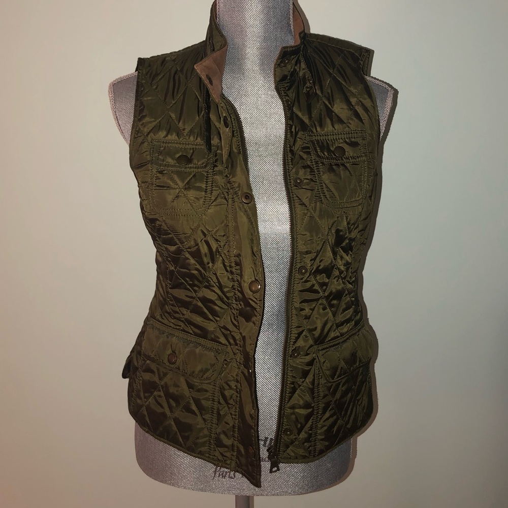 lightweight olive green vest